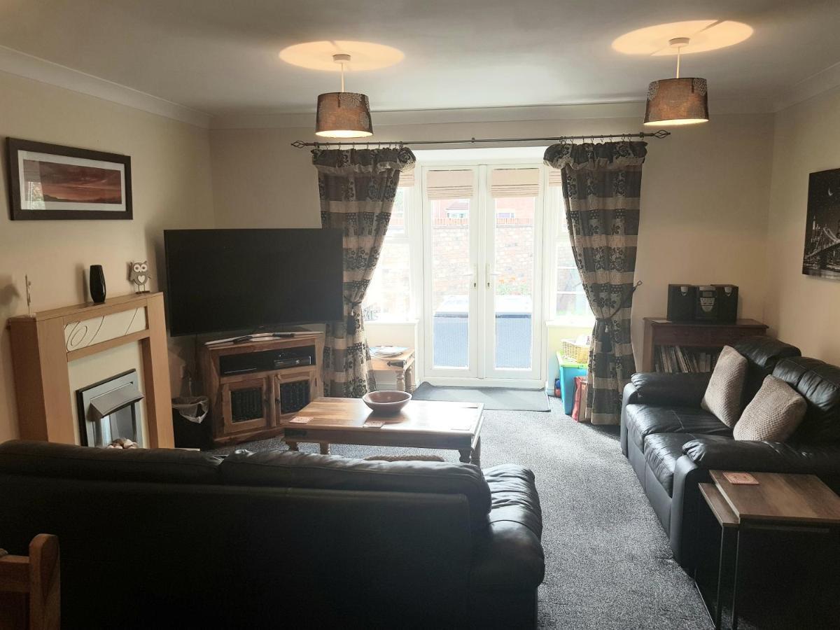 Park View Chase Villa Йорк Екстериор снимка
