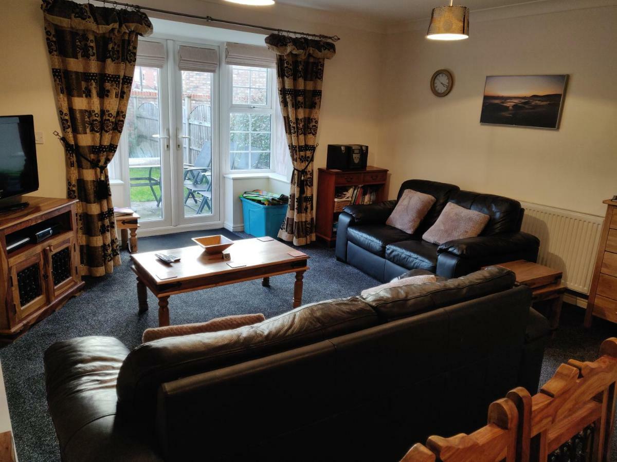 Park View Chase Villa Йорк Екстериор снимка